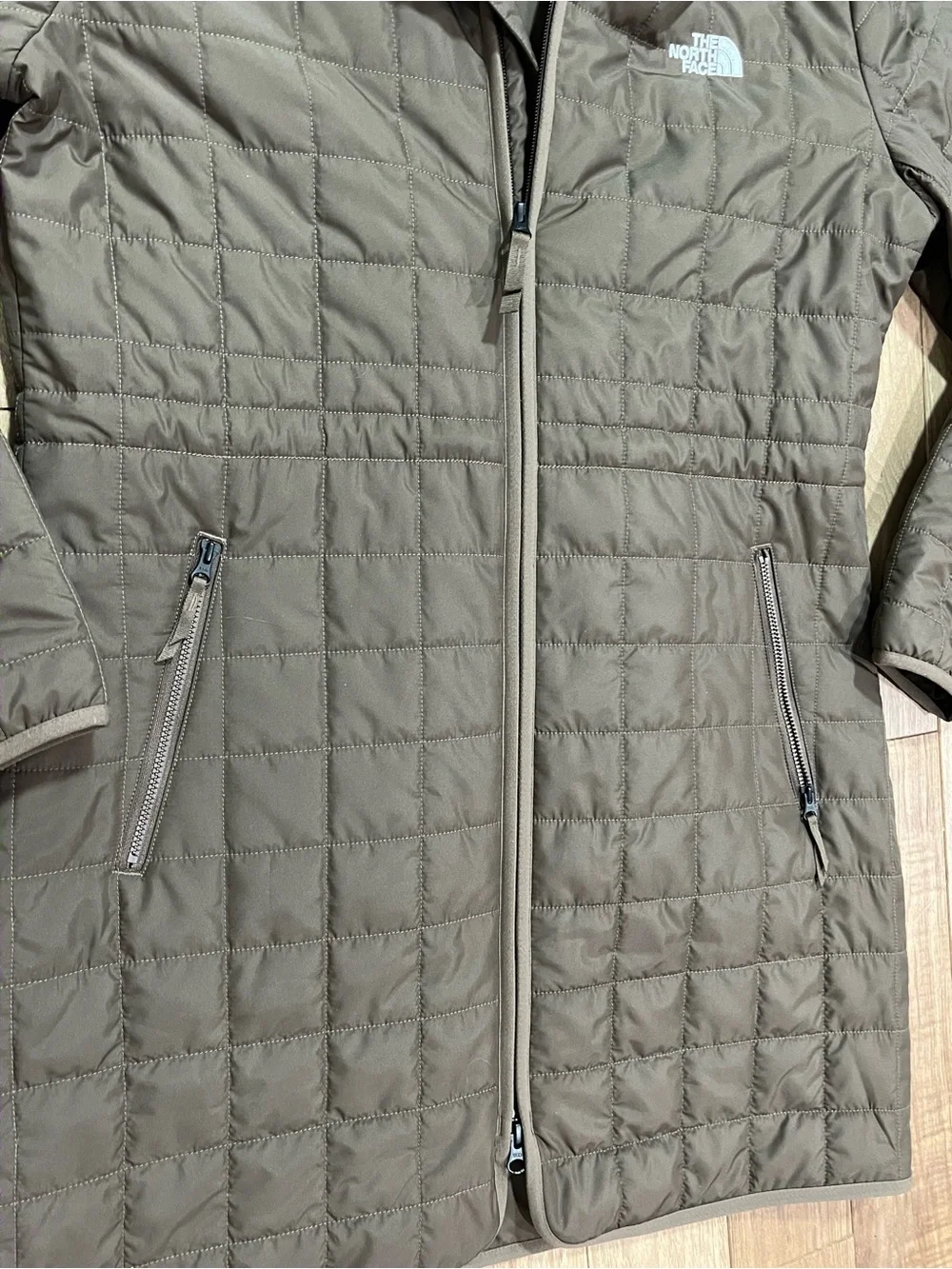 The North Face Womens Medium Brown Quilted Hooded Puffer Coat